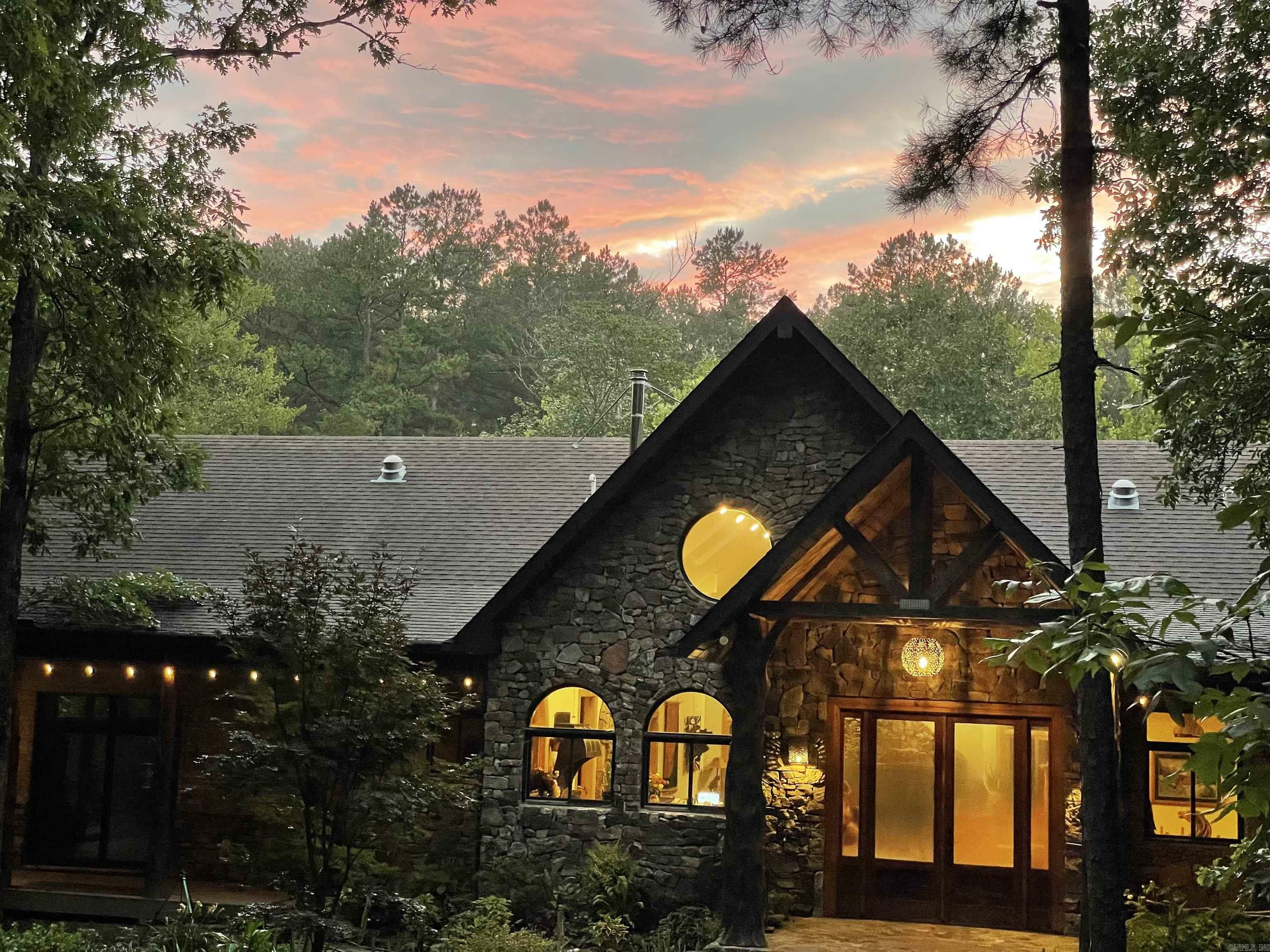 Property Photo: 137 Bucksnort Lane AR 71953