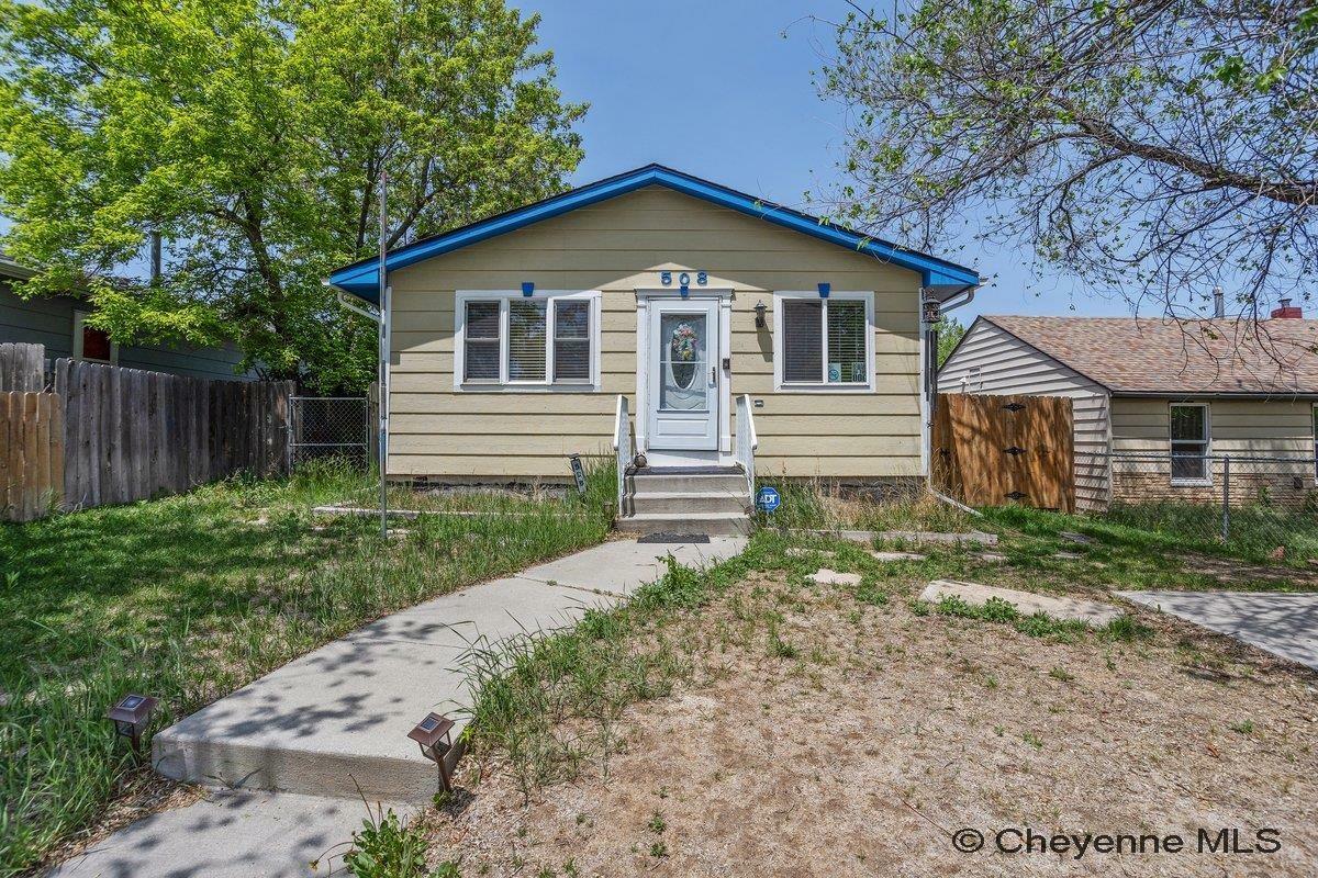 Property Photo: 508 W 5th St WY 82007
