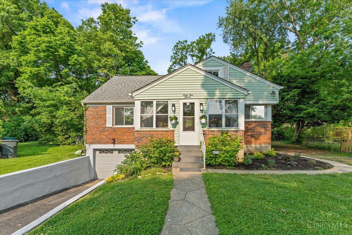 Property Photo: 6111 Faircrest Court OH 45224