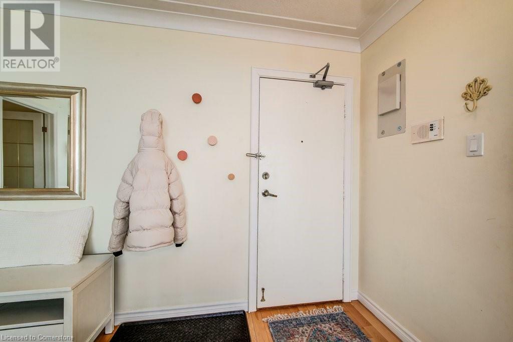 Property Photo: 65 Westmount Road North 910 ON N2L 5G6