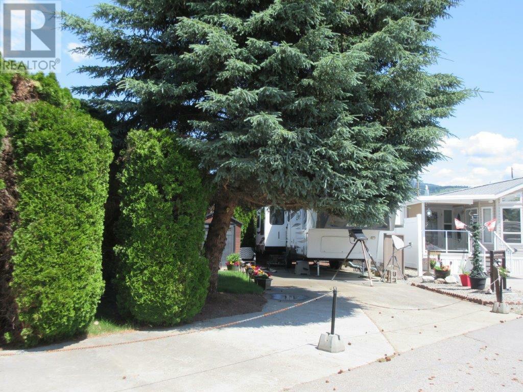 Property Photo: 415 Commonwealth Road 144 BC V4V 1P4