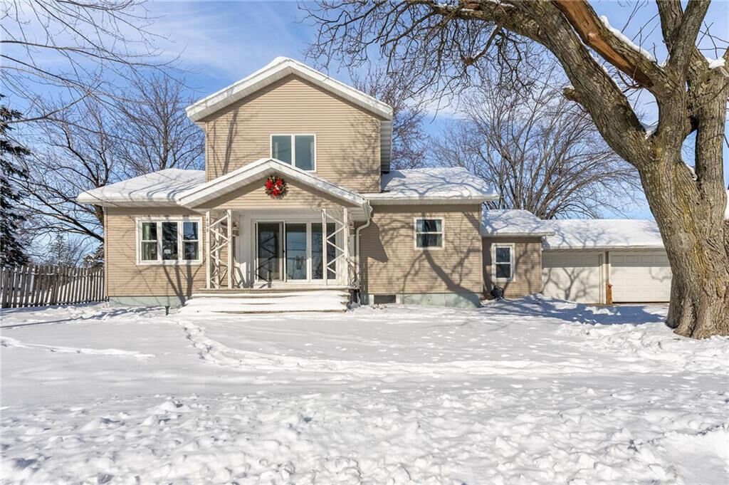 Property Photo: 406 East Maple Street WI 54405