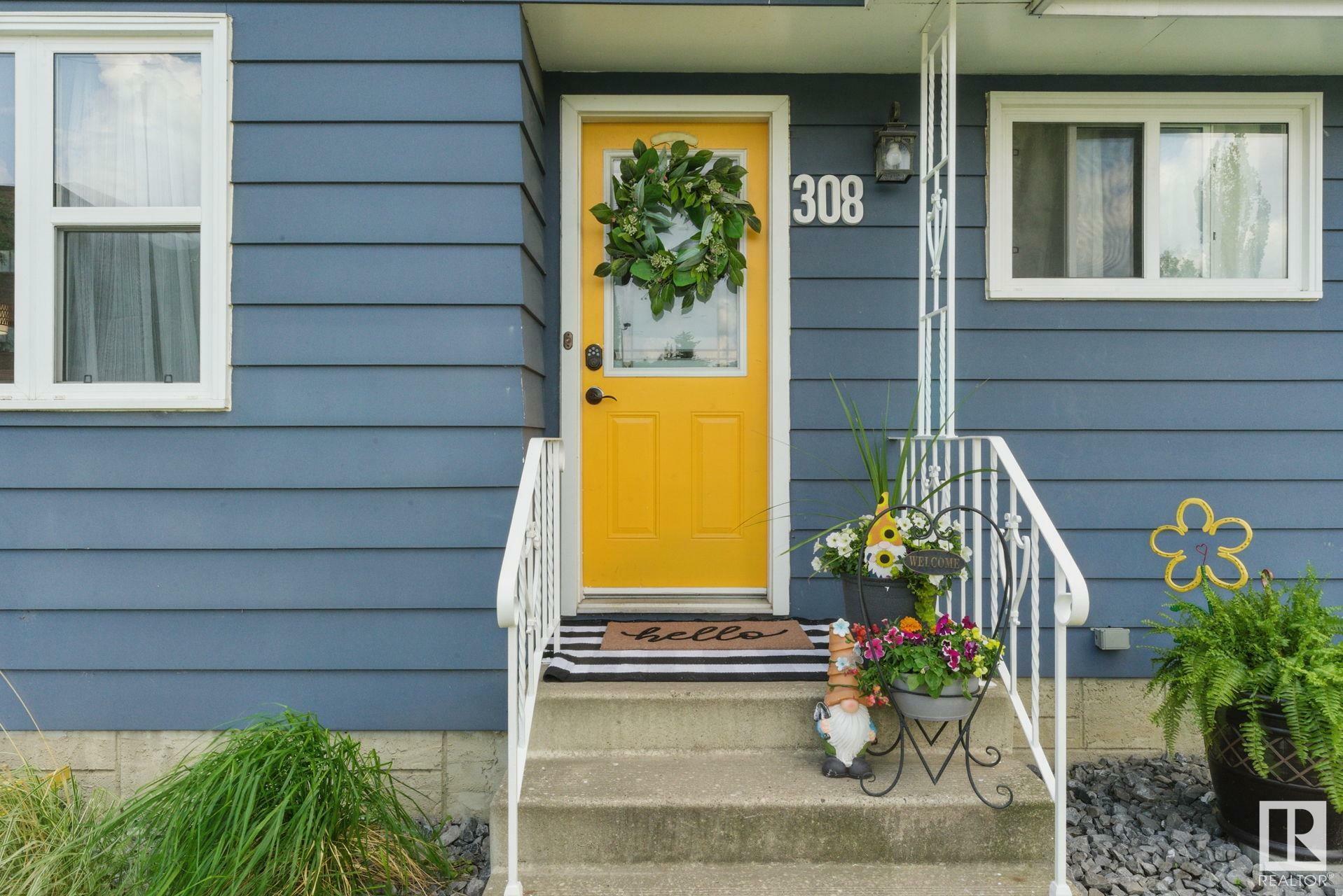 Property Photo: 308 Jespersen Avenue AB T7X 3A2