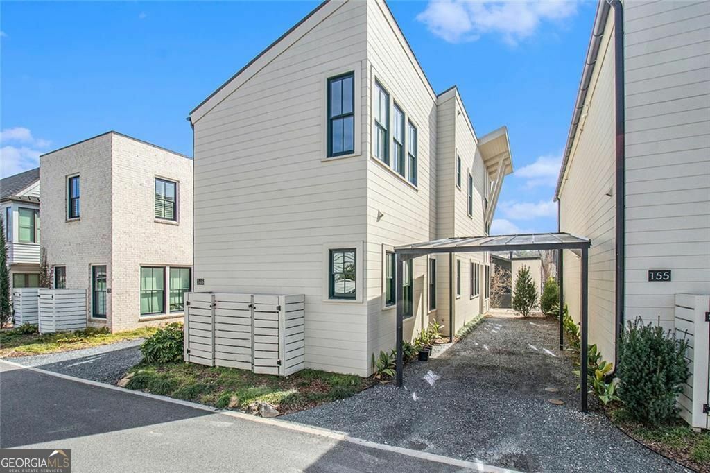Property Photo: 165 Breakspear Lane GA 30214