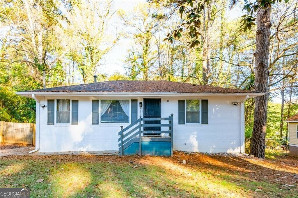 Property Photo: 3182 Latona Drive SW GA 30354