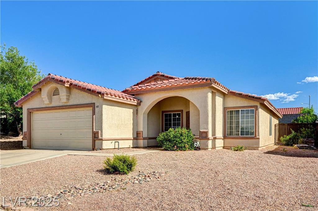 Property Photo: 931 Highland Trails Avenue NV 89015