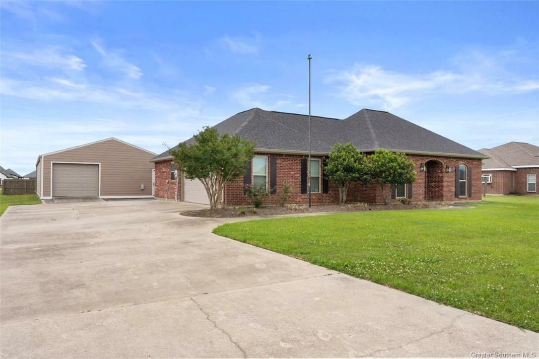 Property Photo: 7445 Buckskin Drive LA 70647