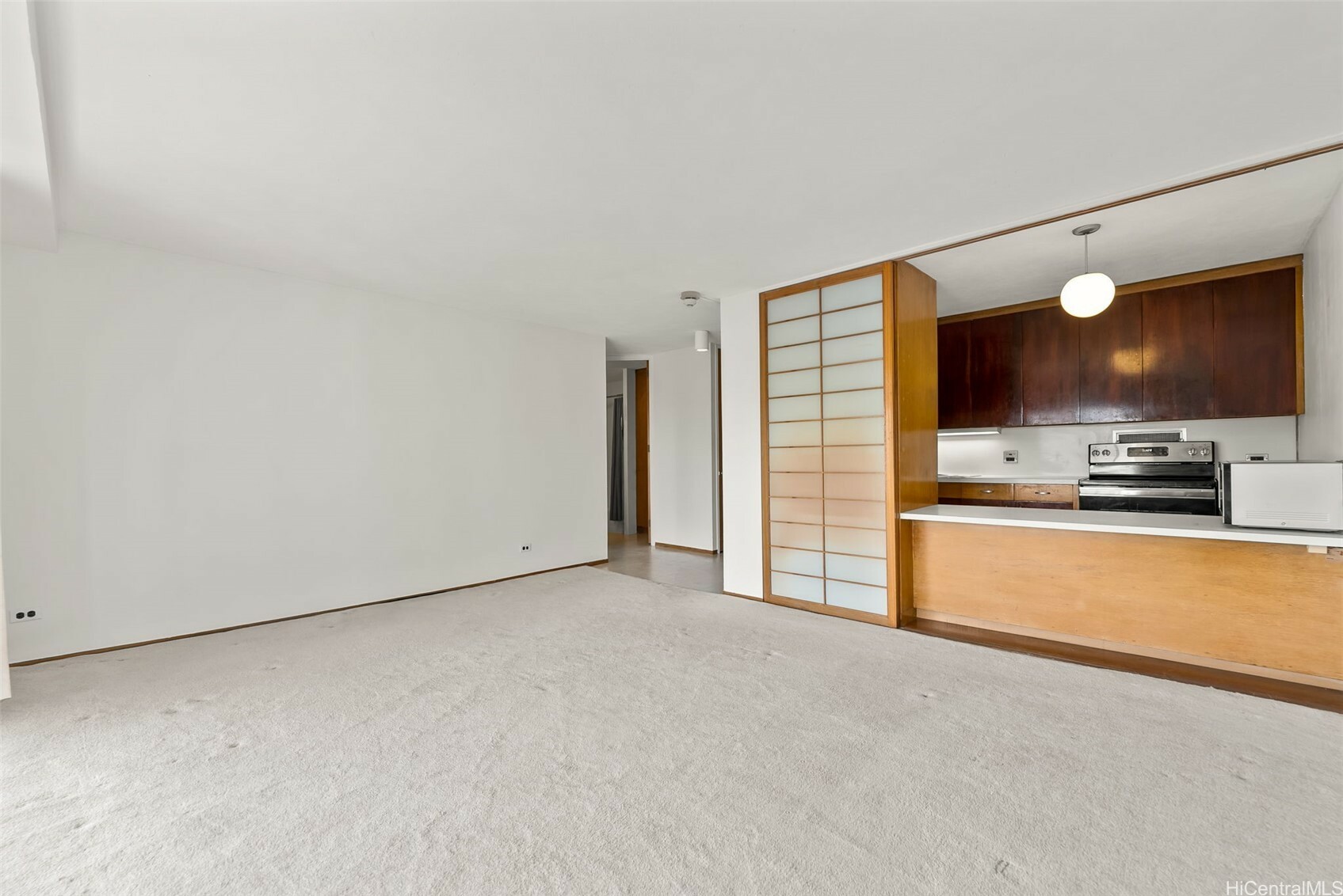 1519 Nuuanu Avenue 1044  Honolulu HI 96817 photo