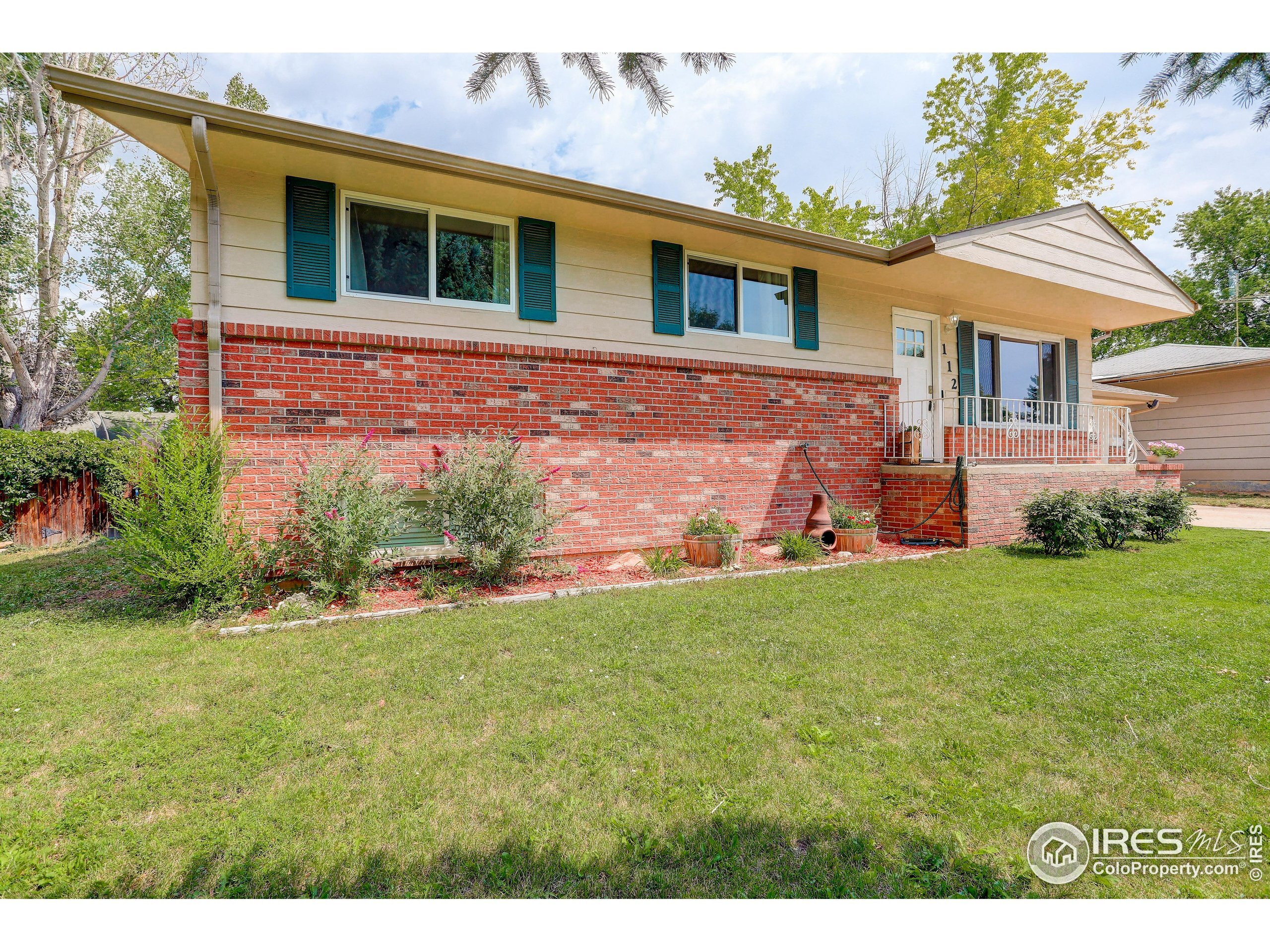 Property Photo: 112 Dawson Pl CO 80504