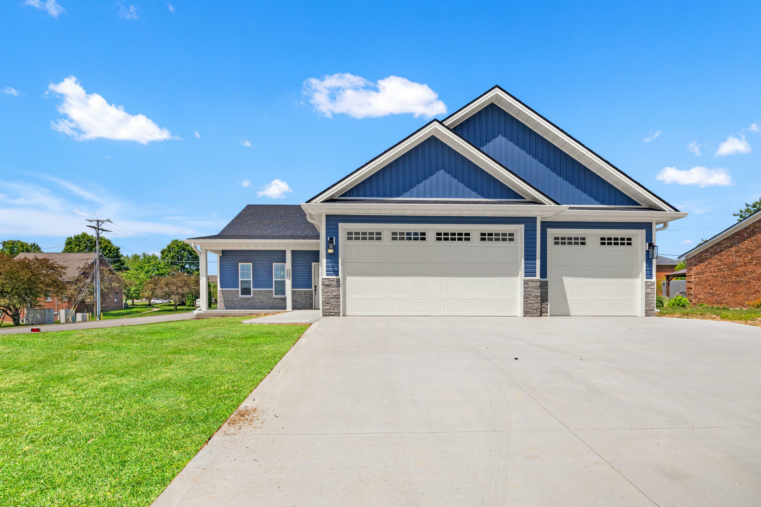 Property Photo: 1038 Tamworth Lane KY 40601