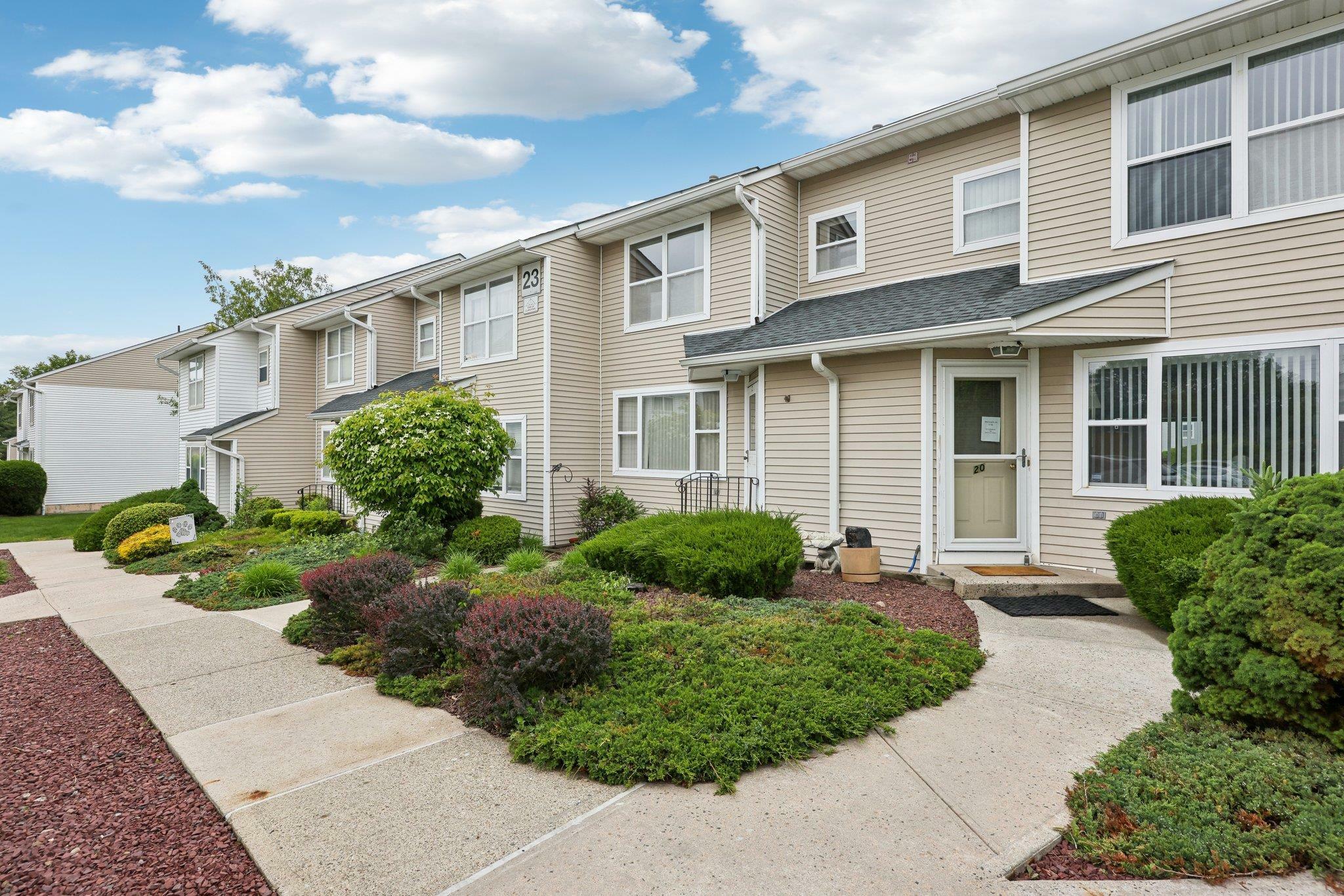 Property Photo: 22 Knightsbridge Court NY 10954