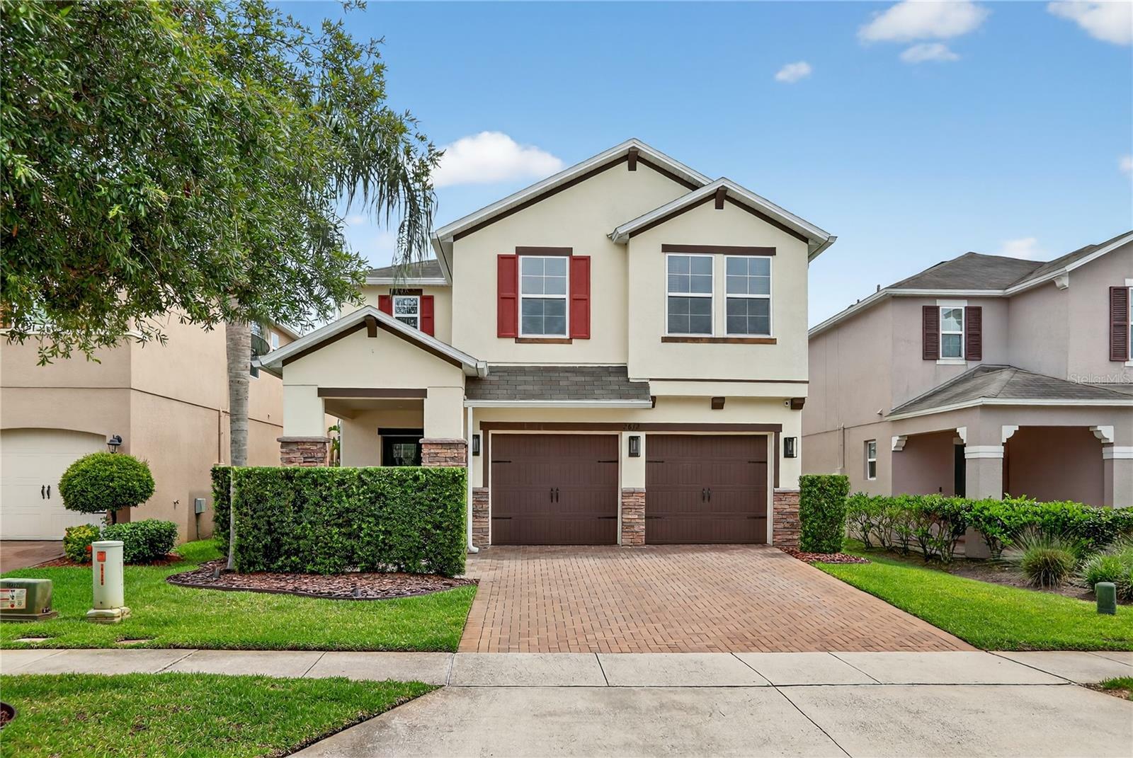 Property Photo: 2612 San Simeon Way FL 34741