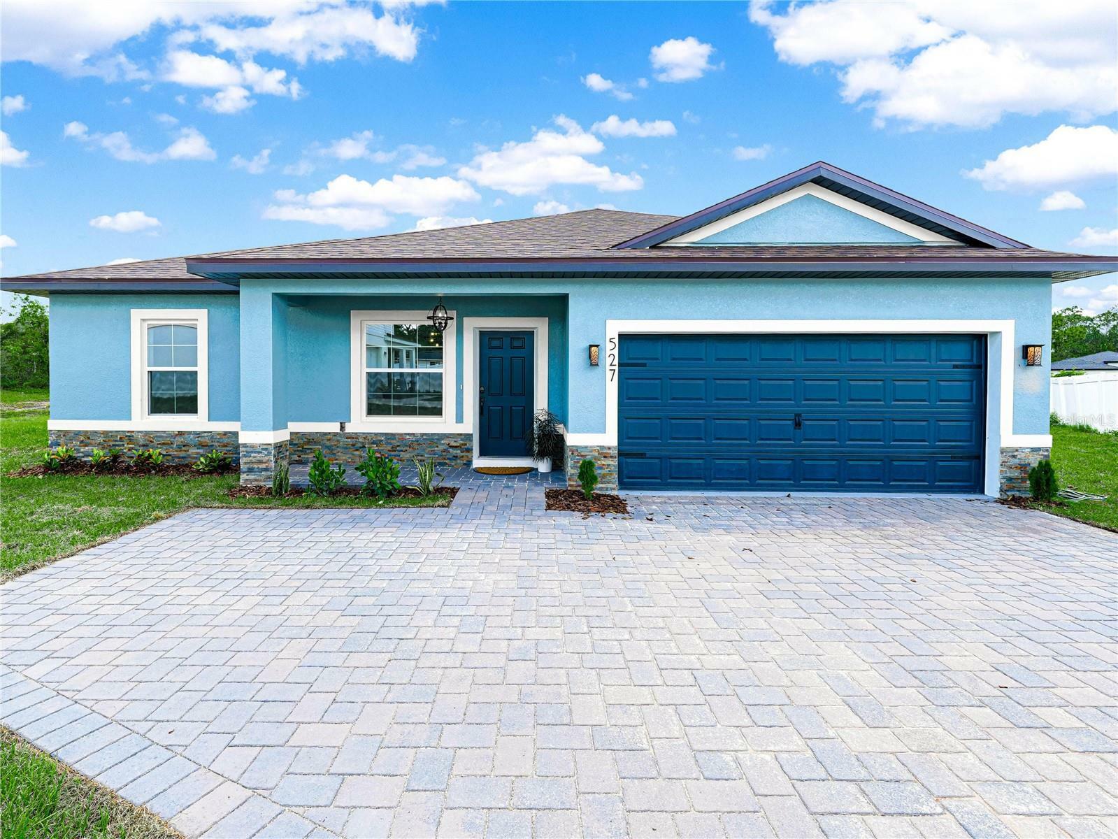 Property Photo: 527 Rio Grande Drive FL 34759