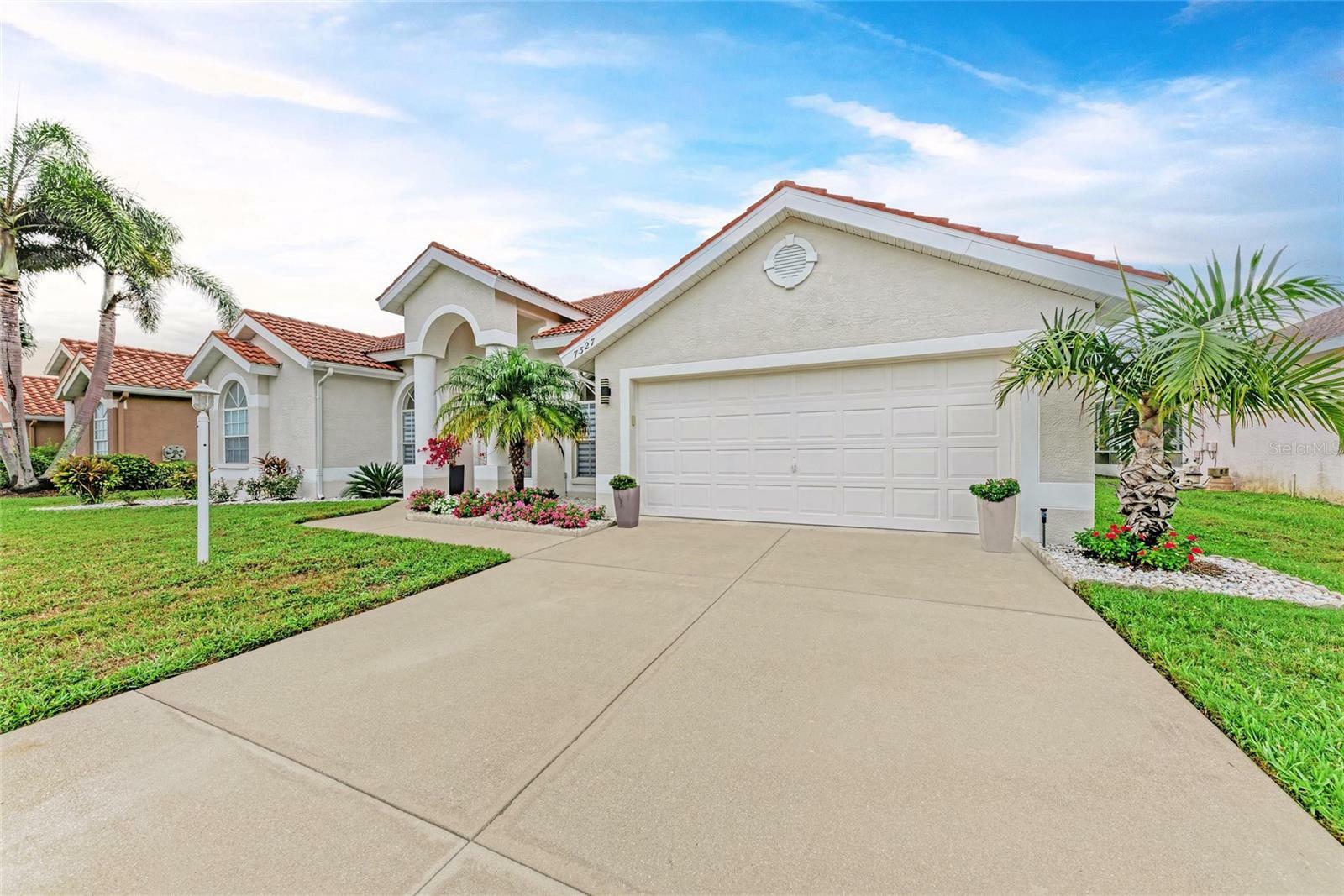 Property Photo: 7327 38th Court East FL 34243