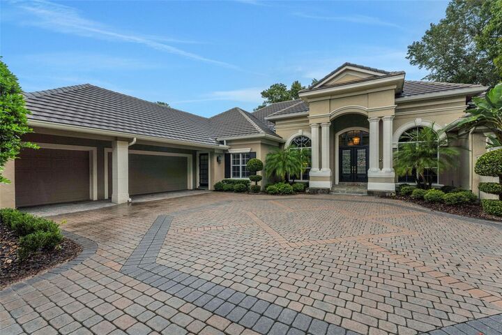 Property Photo: 1810 Oakbrook Drive FL 32779