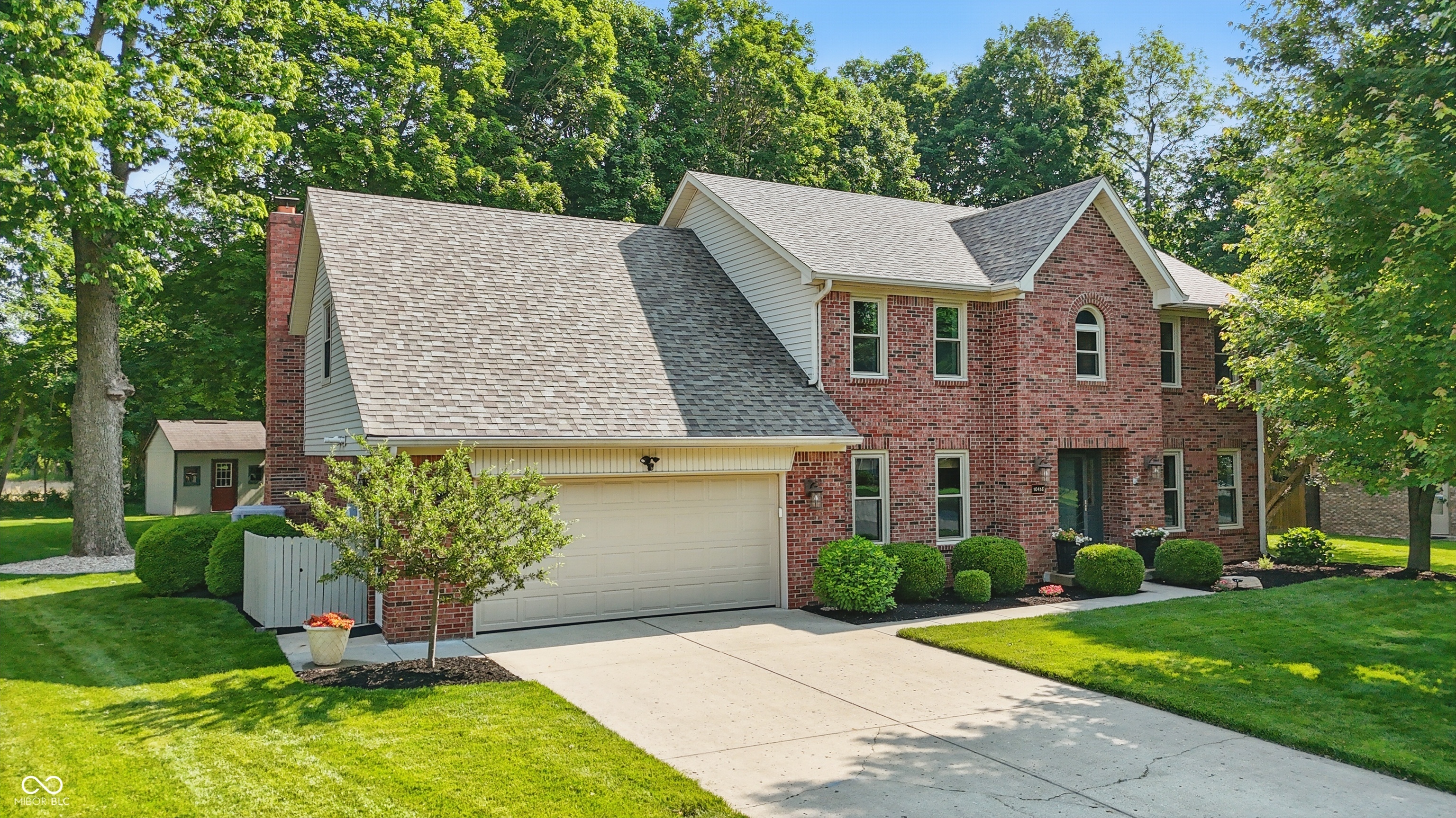 Property Photo: 10418 Forest Creek Drive IN 46239