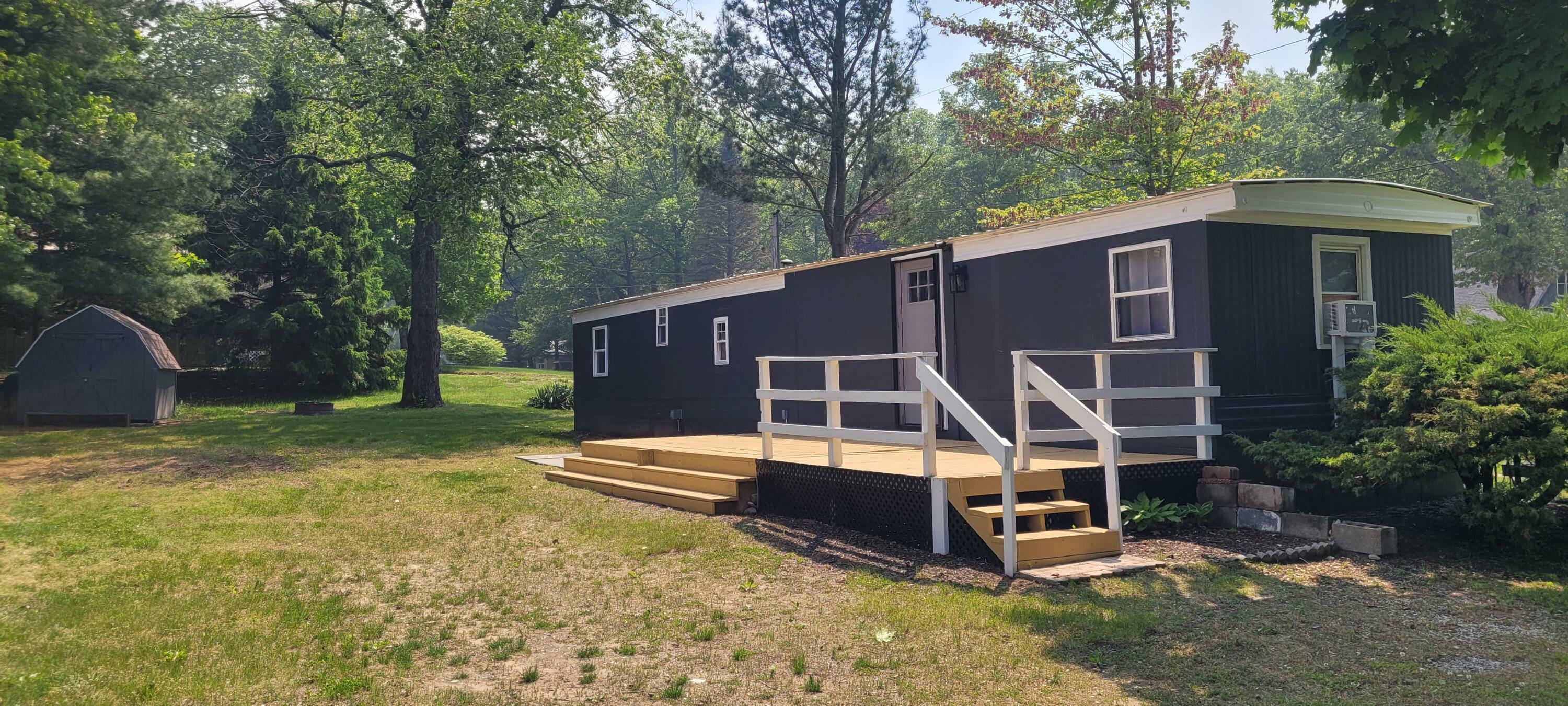 Property Photo: 728 Crystal Lane MI 49436