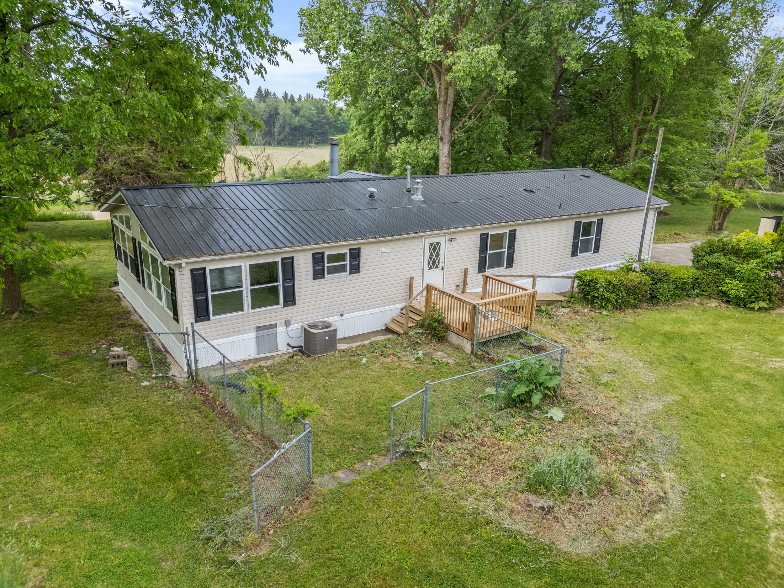 Property Photo: 8260 Moreland Road MI 49249