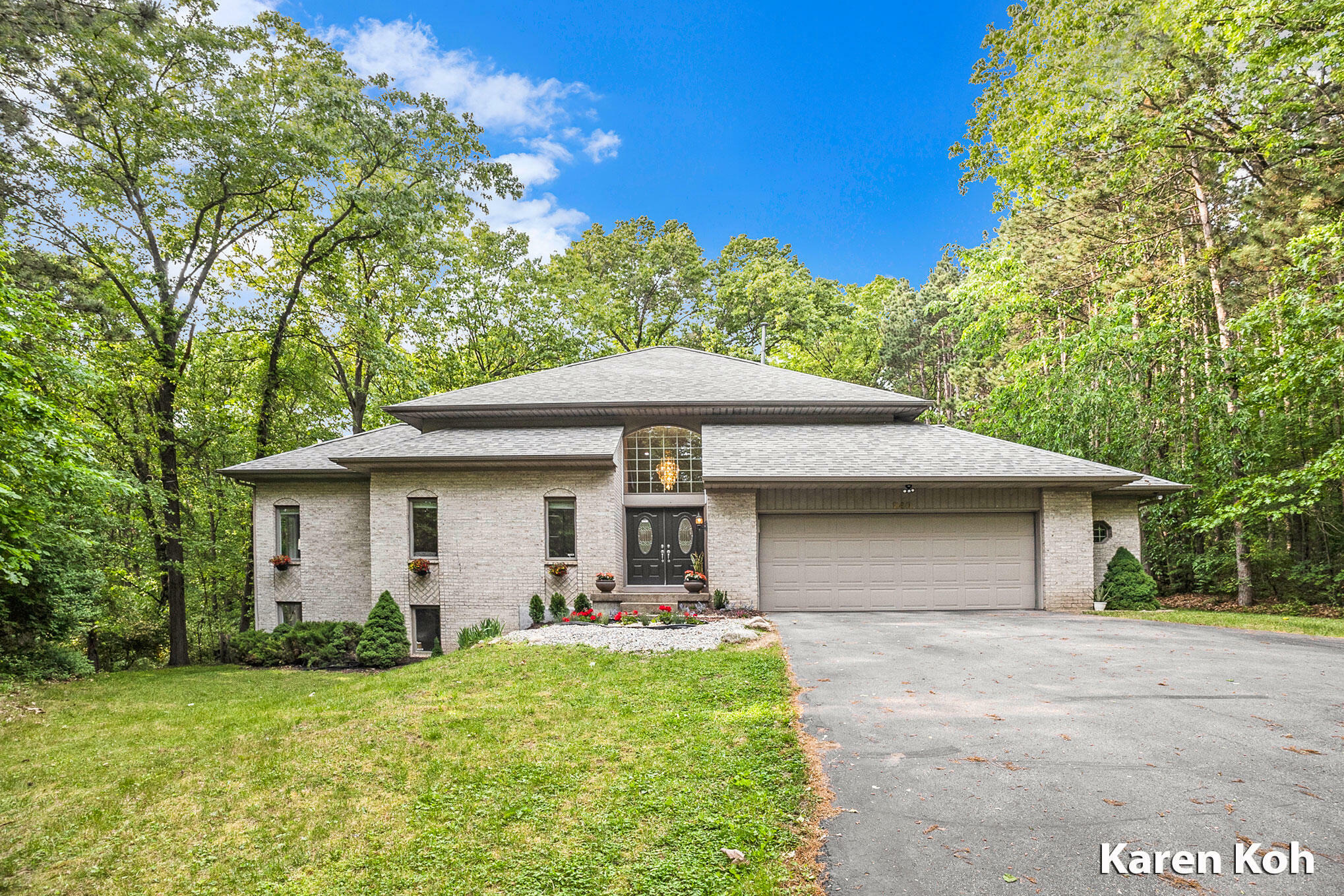 Property Photo: 240 Pettis Avenue NE MI 49301