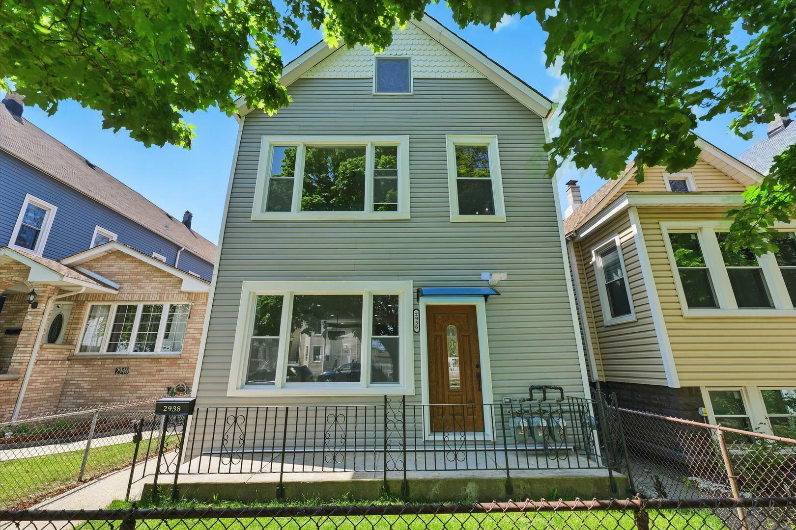 Property Photo: 2938 S 48th Court 1R IL 60804