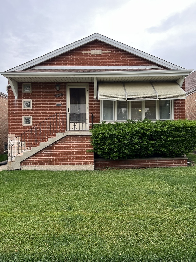 Property Photo:  6625 S Kilbourn Avenue  IL 60629 