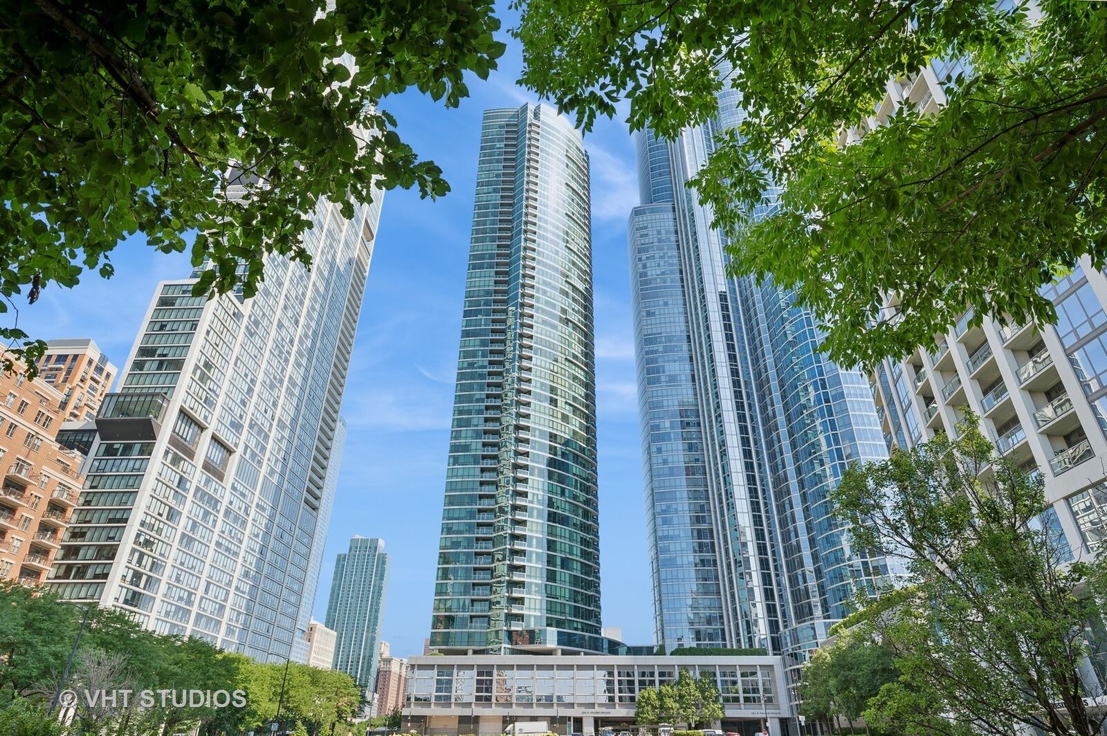 Property Photo: 1201 S Prairie Avenue 706 IL 60605