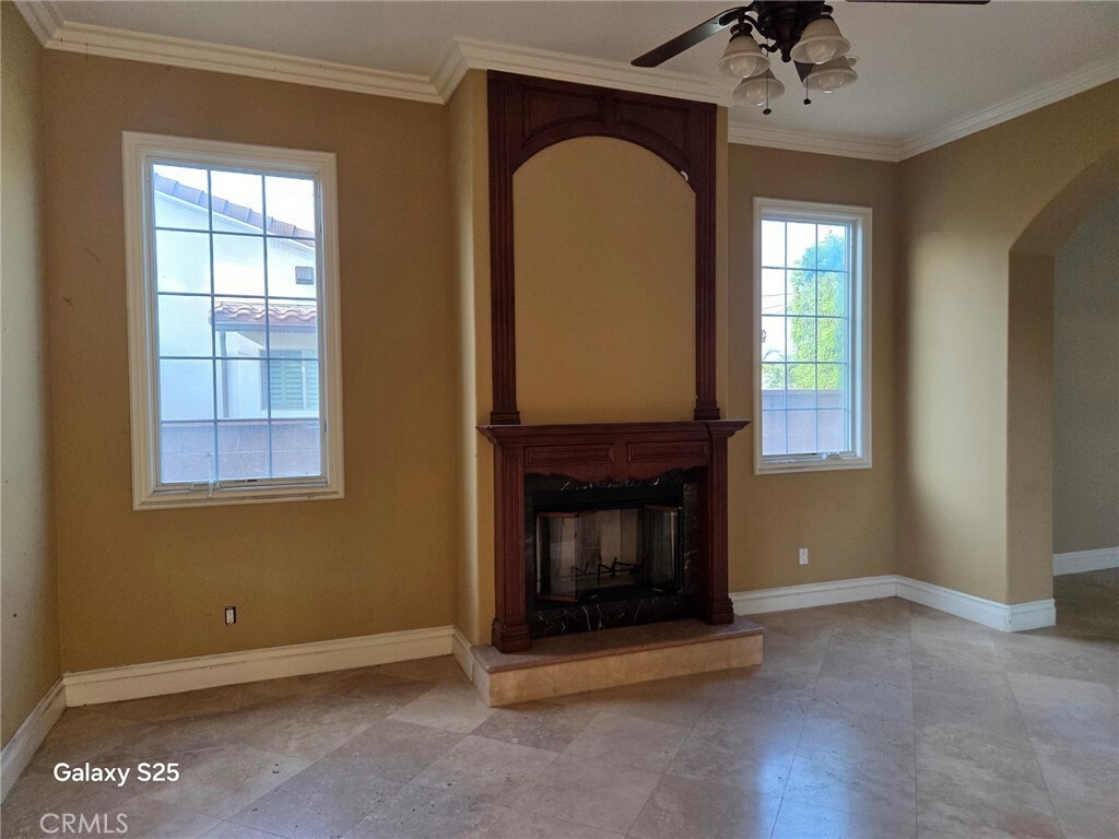 Property Photo: 10040 Mattock Avenue CA 90240
