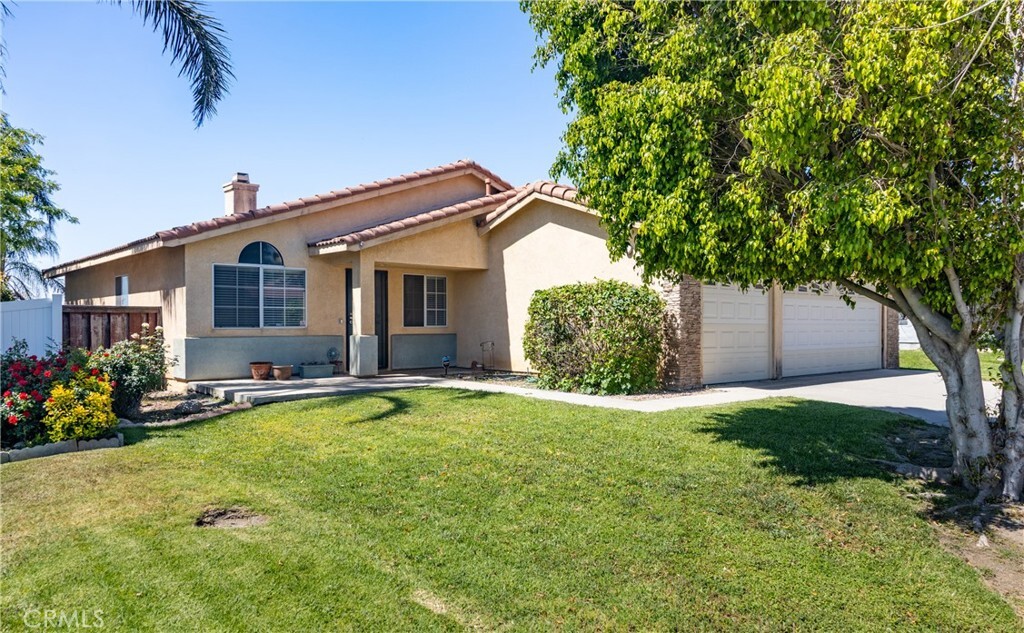 Property Photo: 2069 W Fairview Drive CA 92377