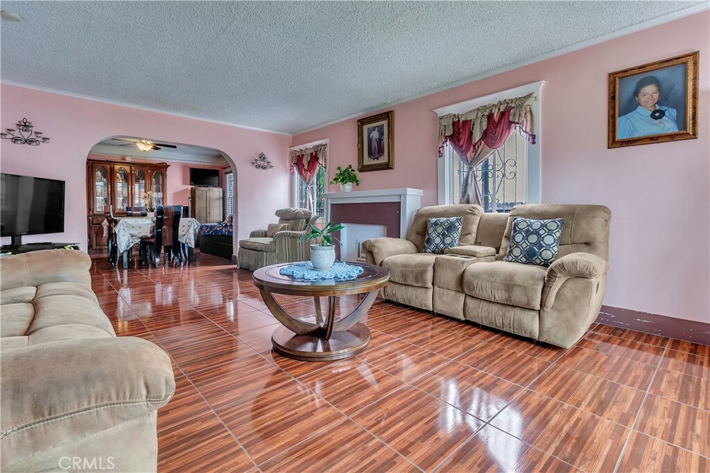 Property Photo: 4154 S Harvard Blvd CA 90062