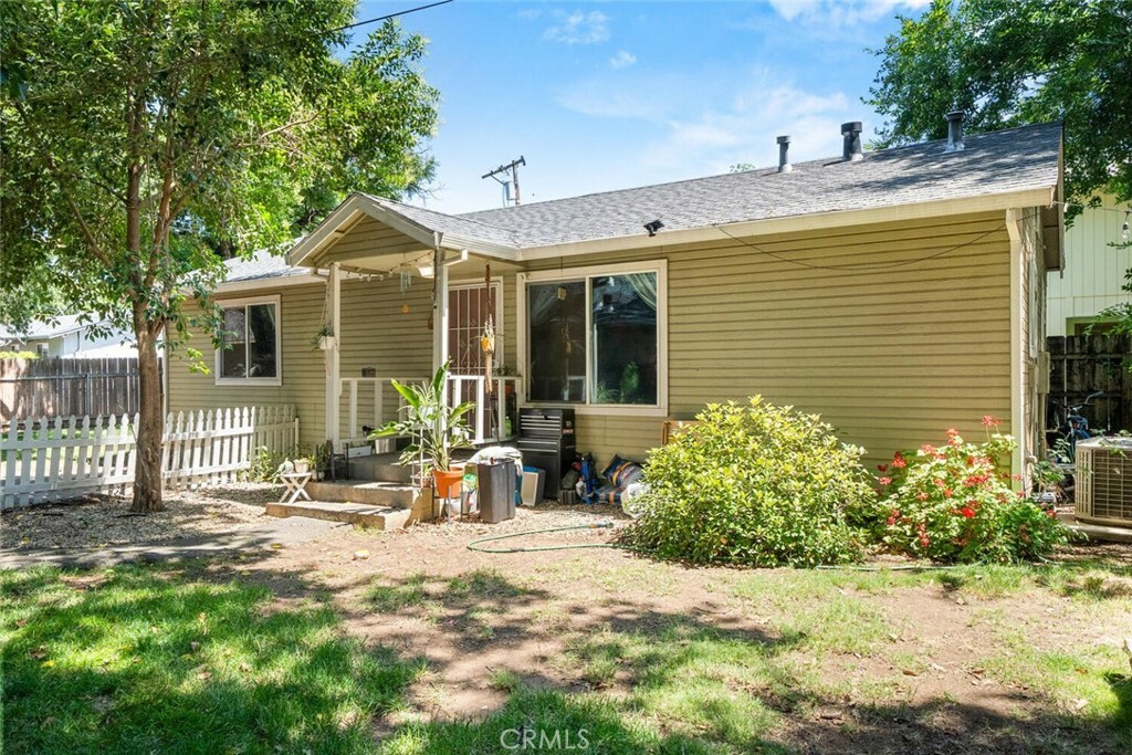 Property Photo: 1170 Hobart Street CA 95926