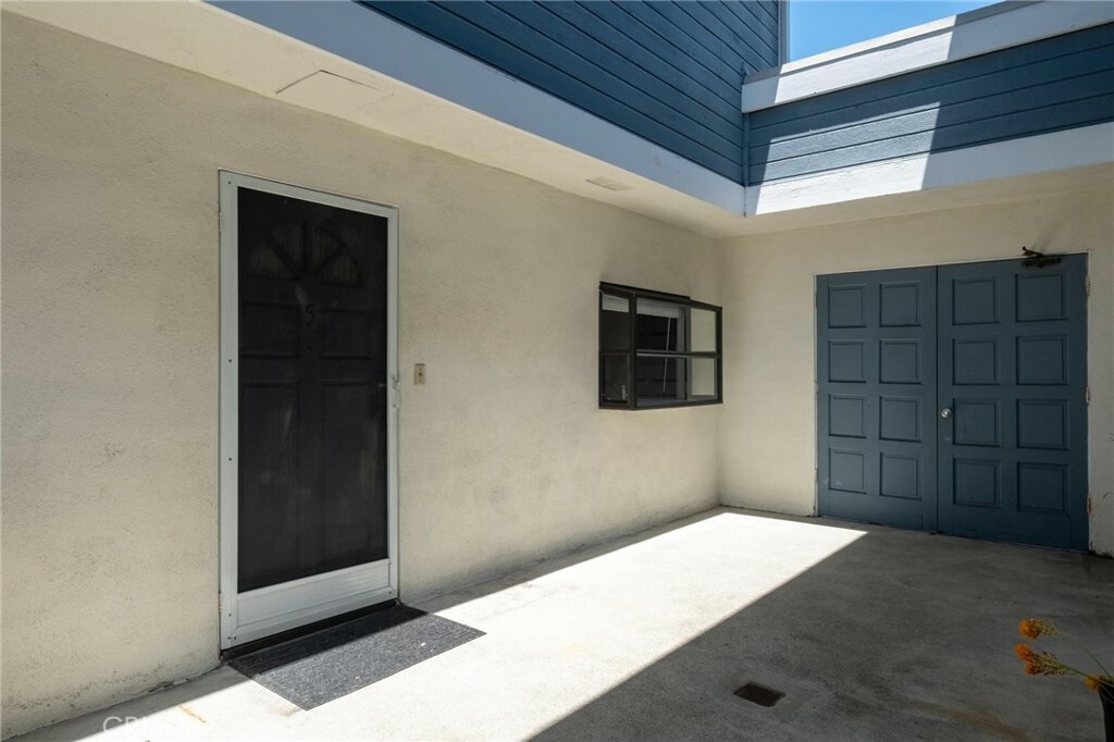 Property Photo:  911 Cota Avenue 5  CA 90501 