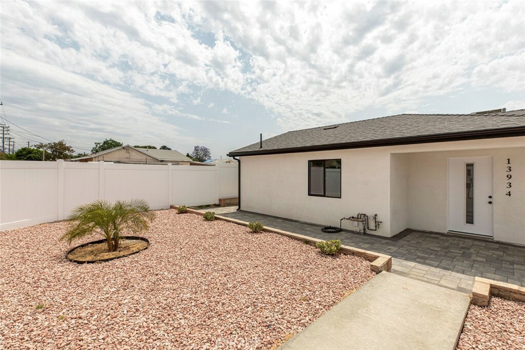 Property Photo: 13934 Filmore Street CA 91331