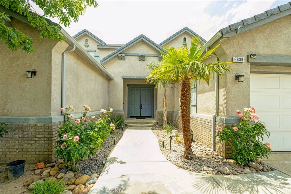 Property Photo: 6838 Miramar Lane CA 93551