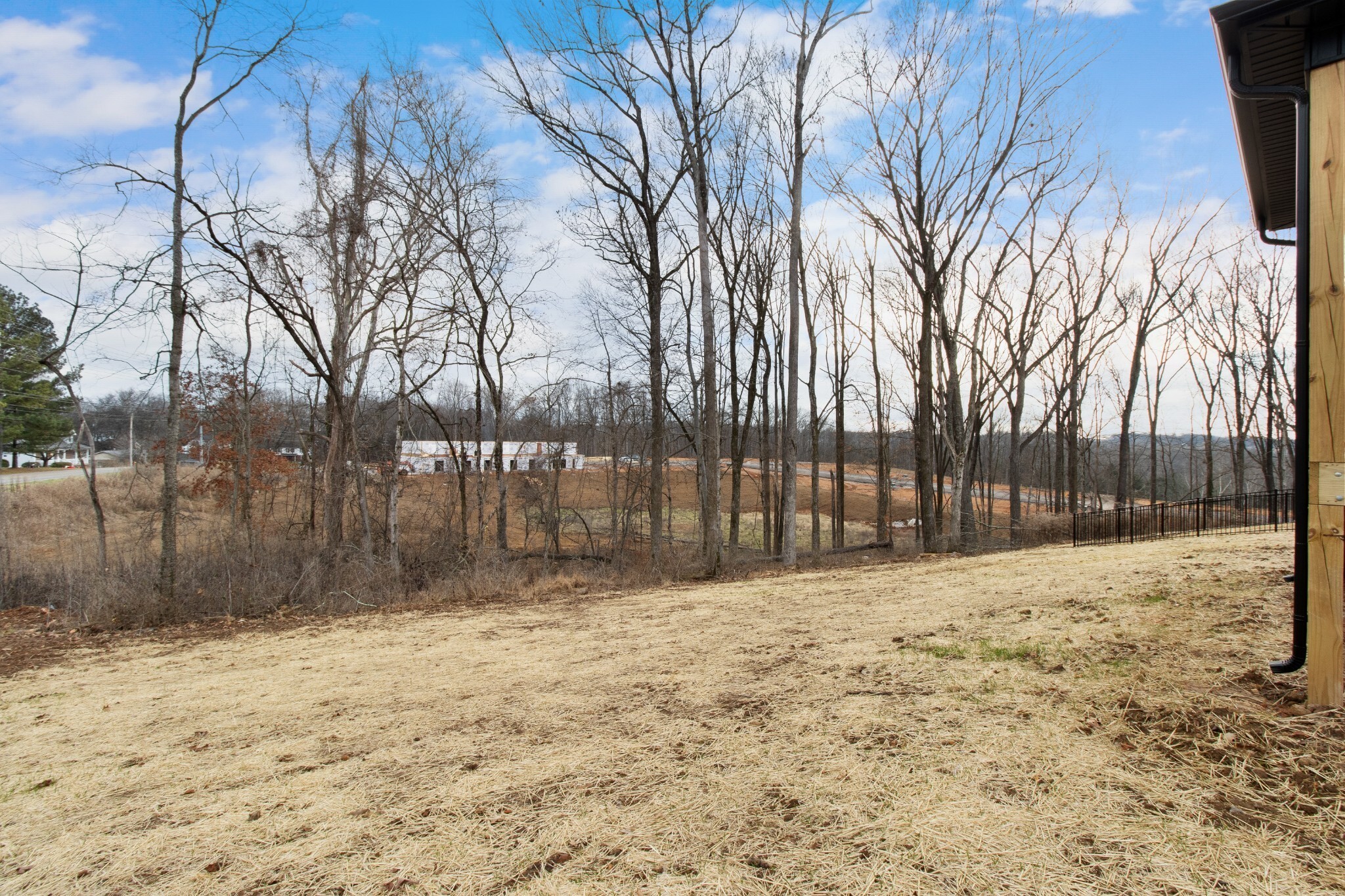 Property Photo: 1717 Heritage Dr TN 37043