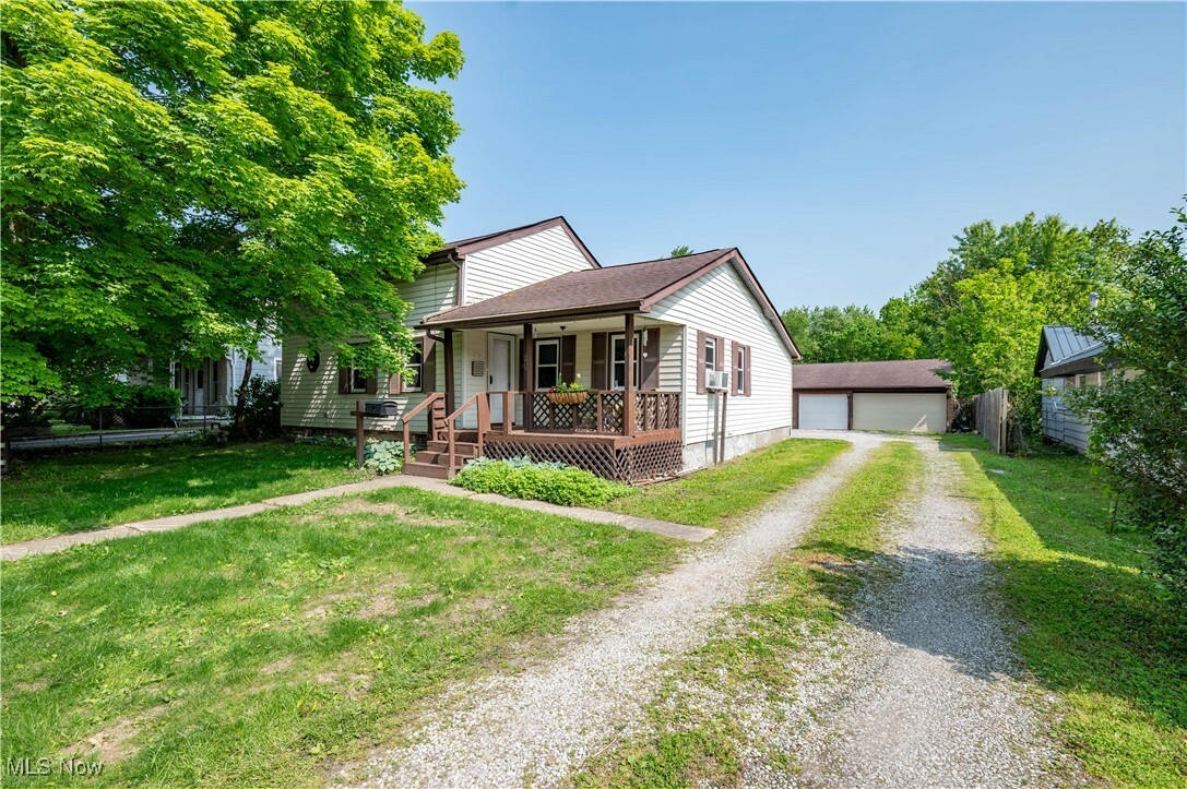 Property Photo: 29 E Main Street OH 44444