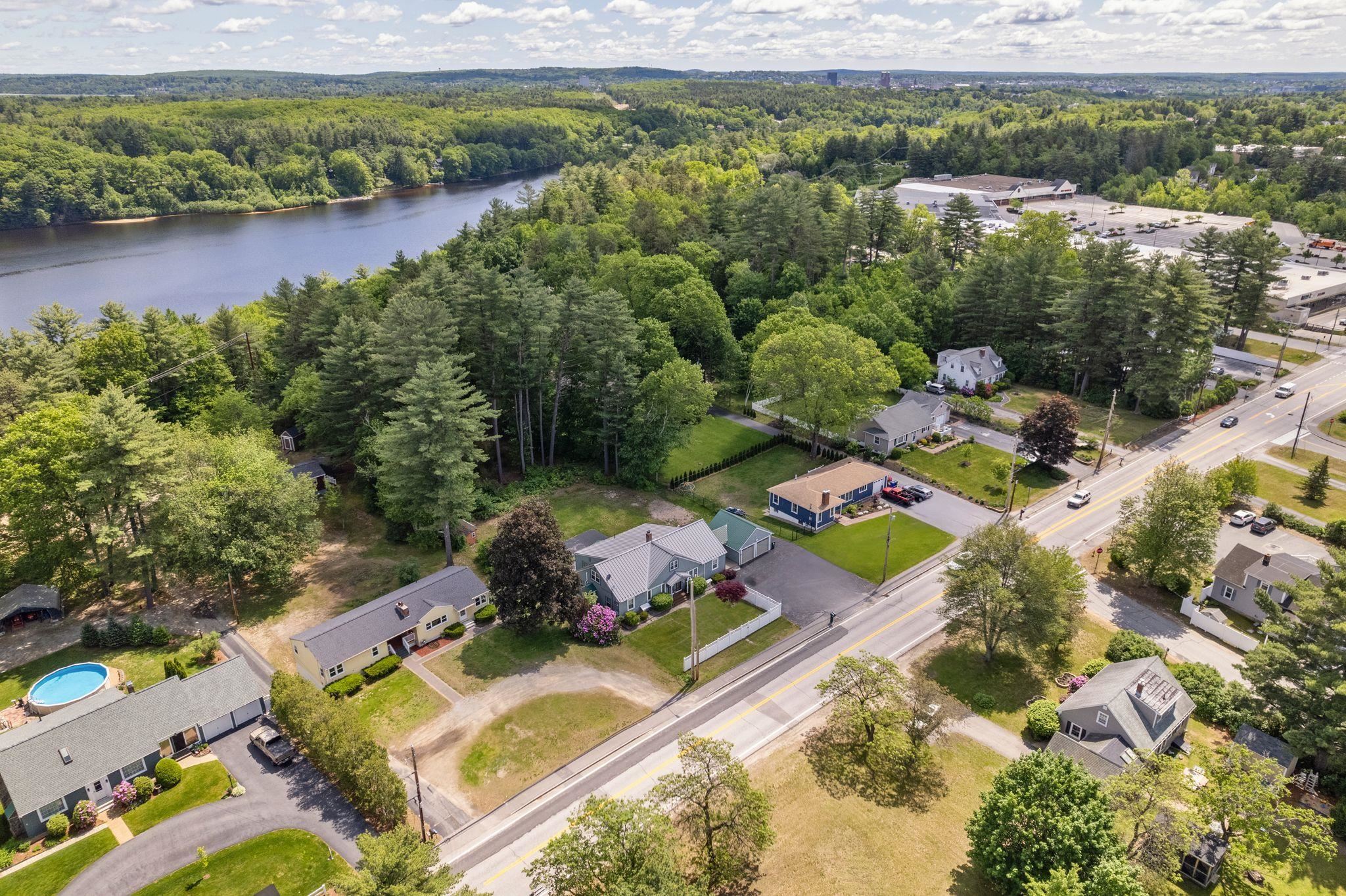 Property Photo: 513-515 Mast Road NH 03045