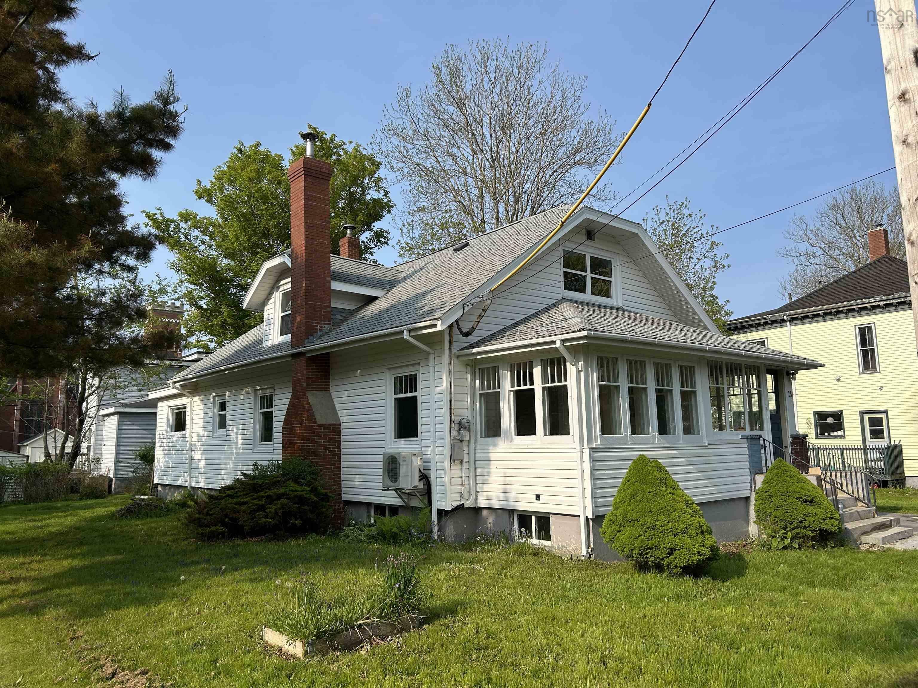 Photo de la propriété:  25 Cumberland Street  NS B5A 1C9 