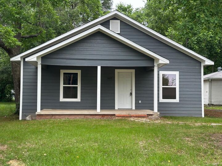 907 Davis Street S  Sulphur Springs TX 75482 photo