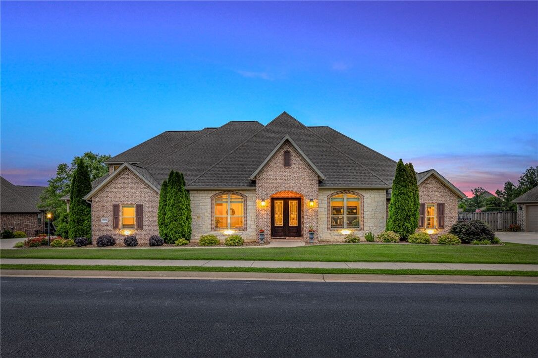 Property Photo:  2970 Laurel Circle  AR 72719 