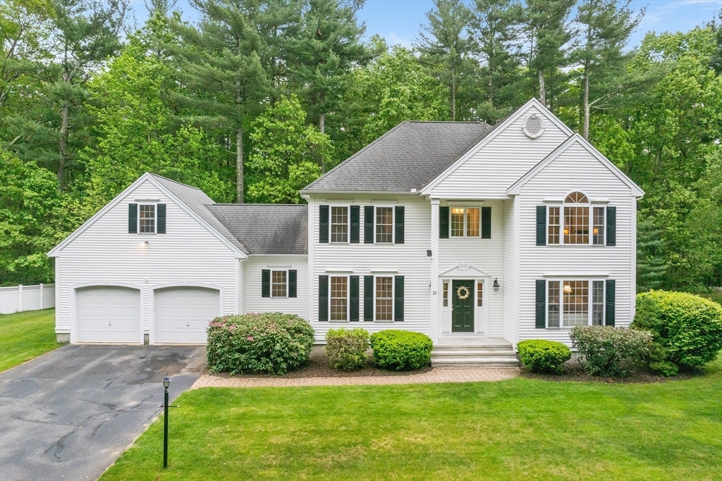 Property Photo: 21 Butterfield Ln MA 01886