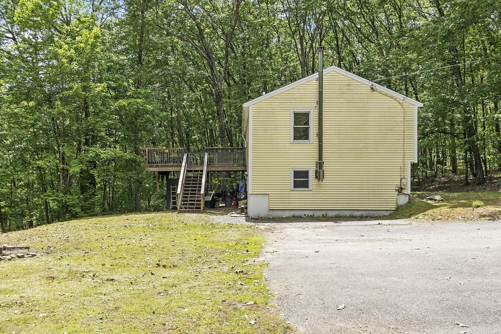 Property Photo: 525 Flat Hill Rd MA 01462
