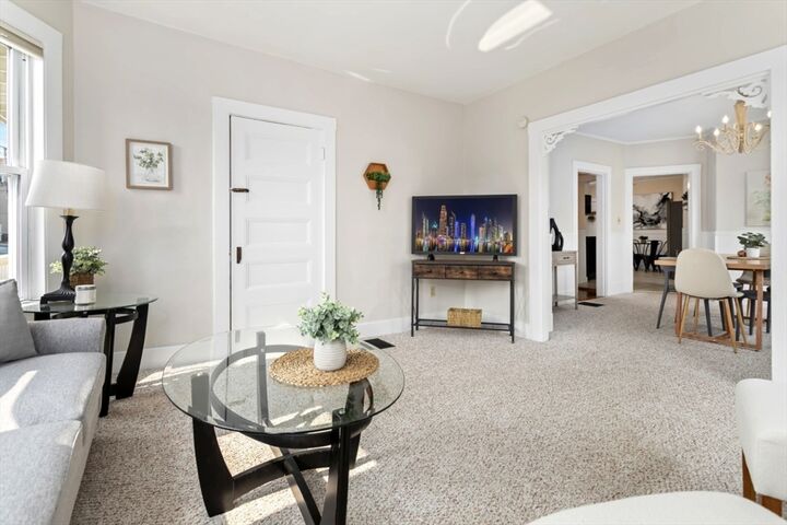 Property Photo: 162 Park St 1 MA 01915
