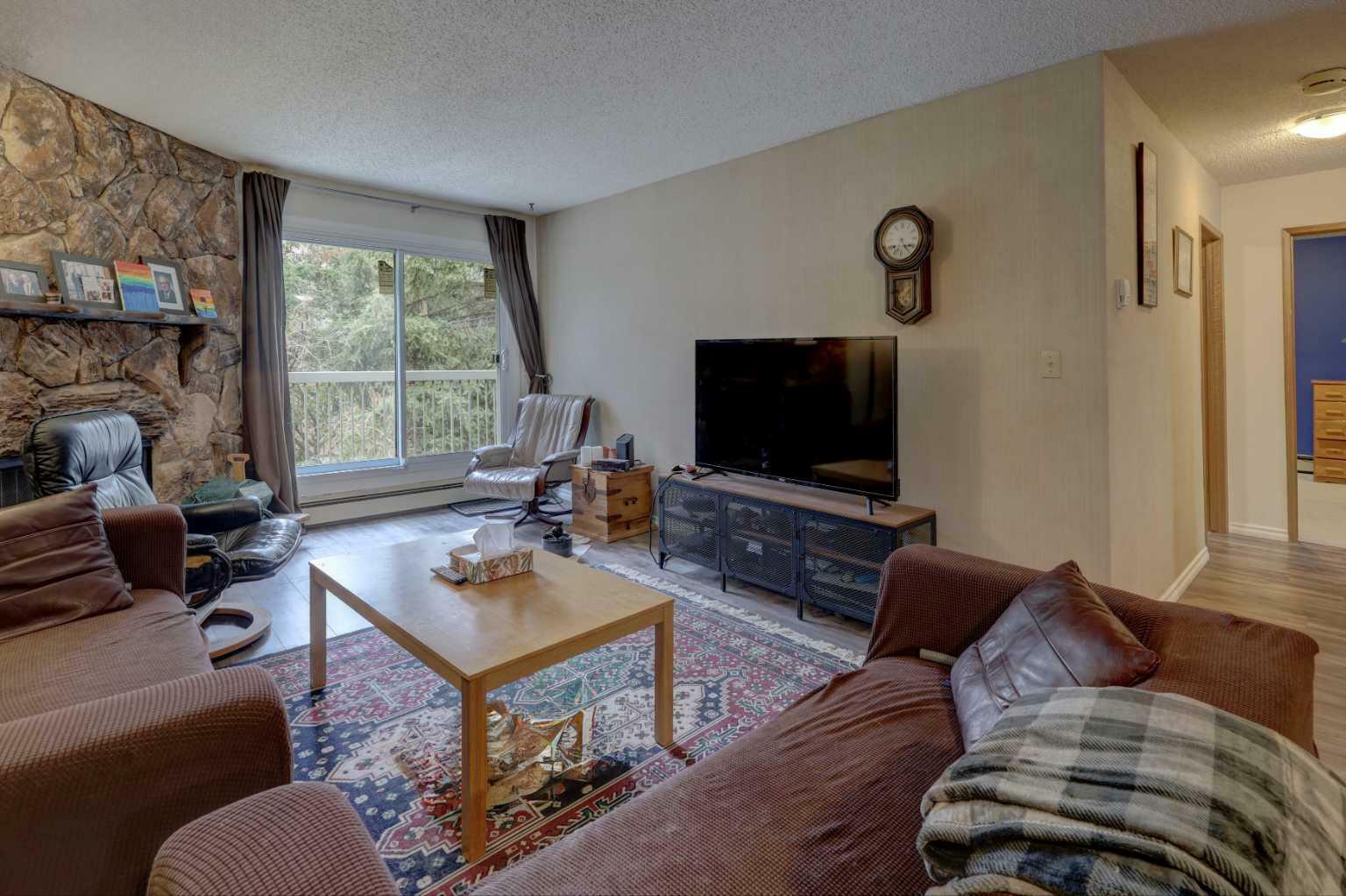 Property Photo: 1001 68 Avenue SW 306 AB T2V 4X1