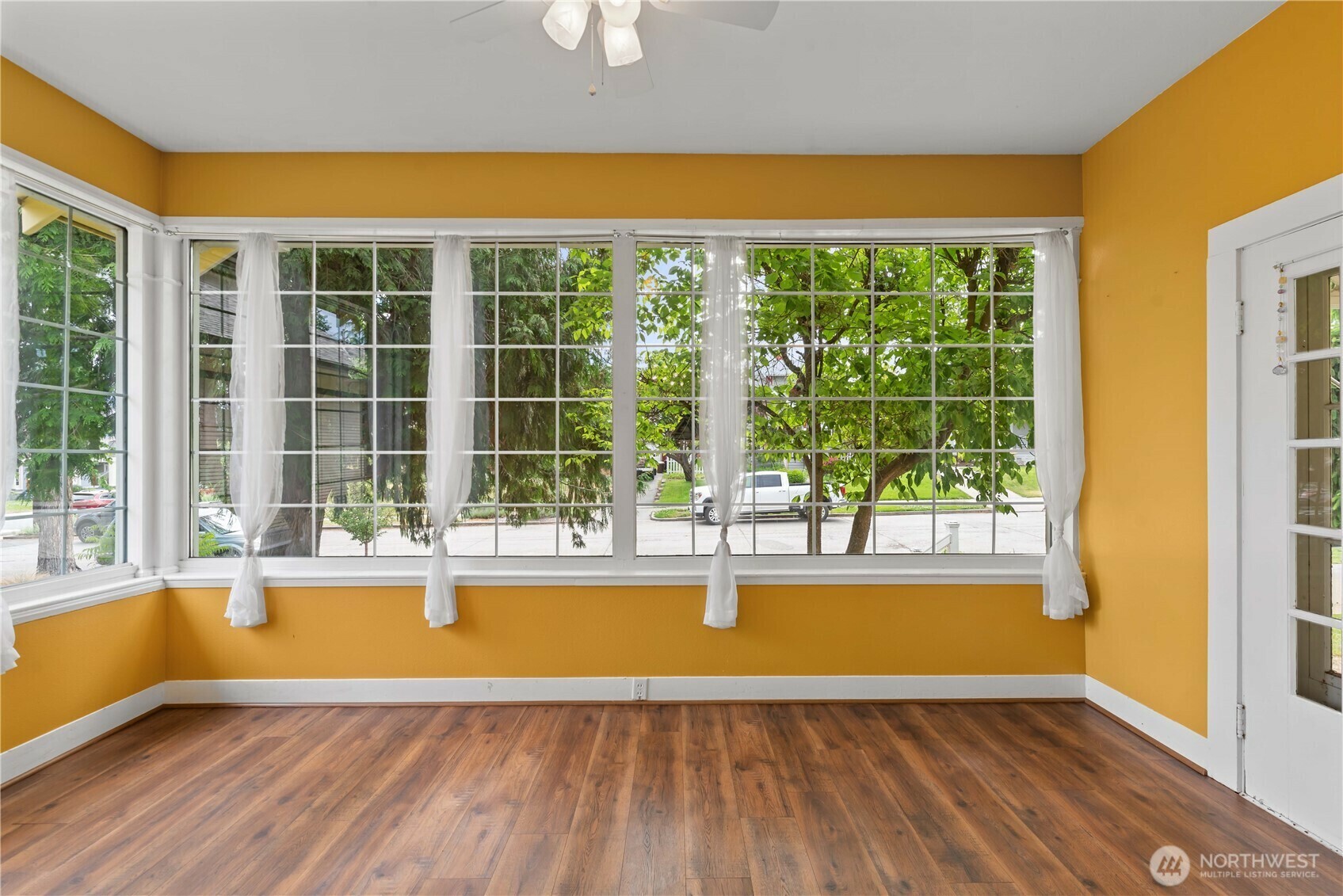 Property Photo: 506 Douglas Street WA 98801