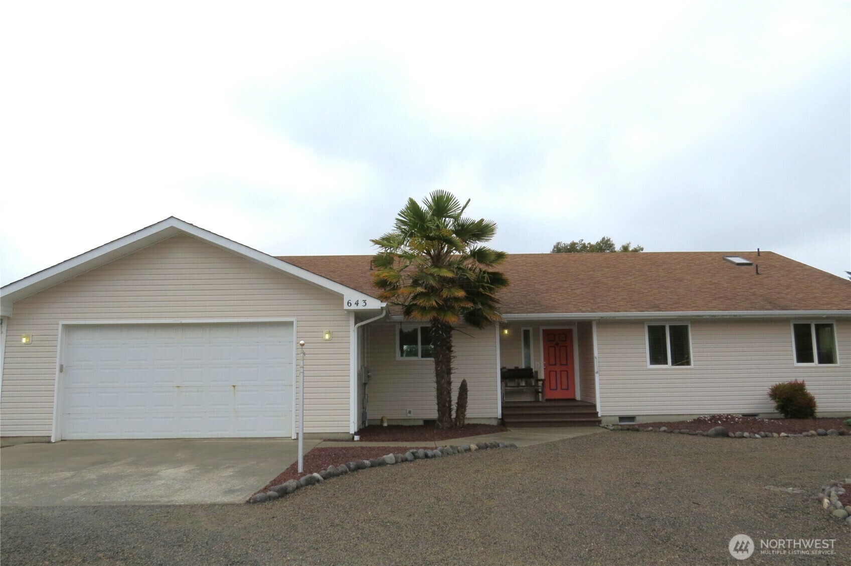 Property Photo: 643 Quinault Avenue SE WA 98569