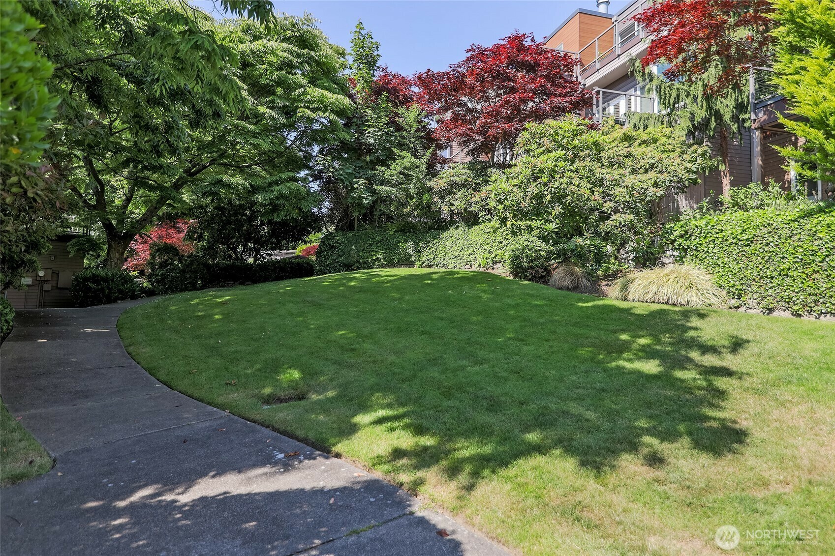 Property Photo: 101 NW 58th Street 9 WA 98107