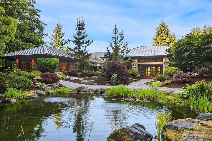 Property Photo: 15910 Uplands Way SE WA 98045