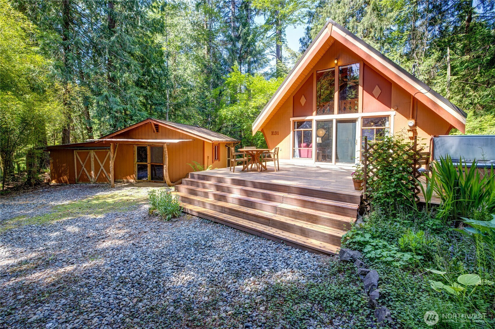 Property Photo: 31 E Annas Place WA 98584