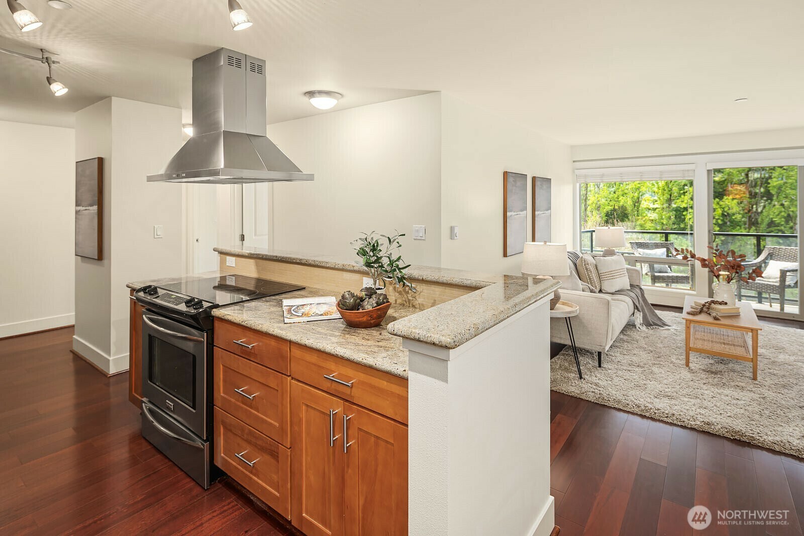 Property Photo: 3208 81st Place SE D102 WA 98040