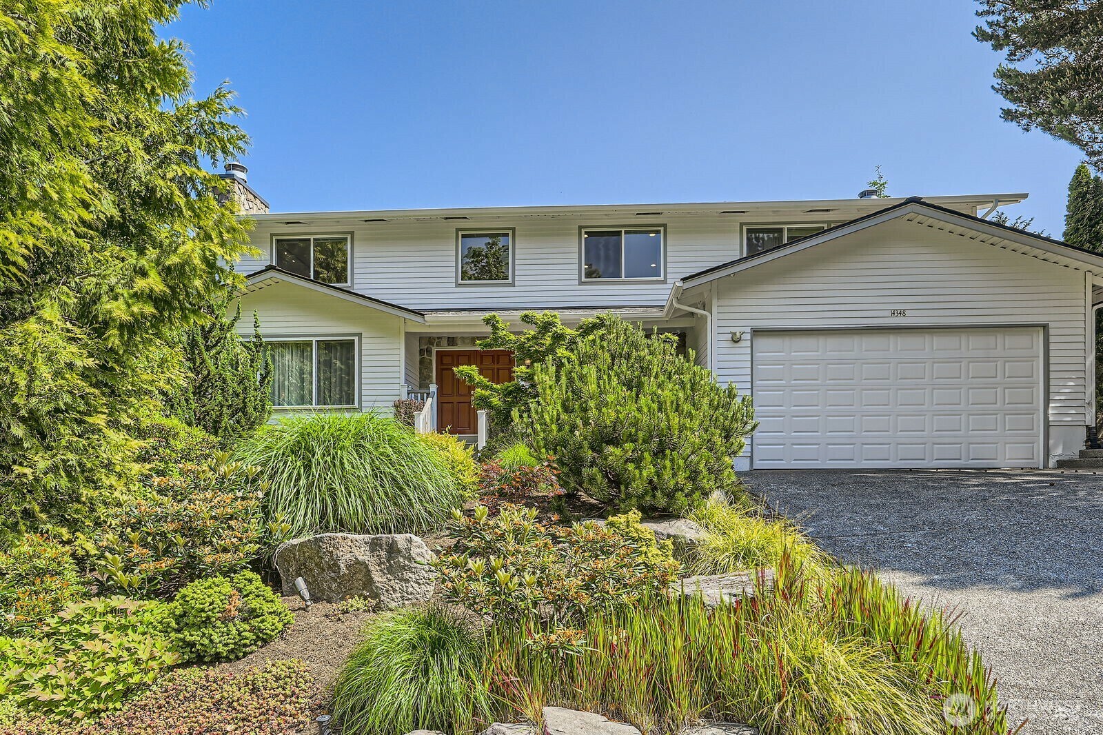 Property Photo: 14348 SE 47th Place WA 98006
